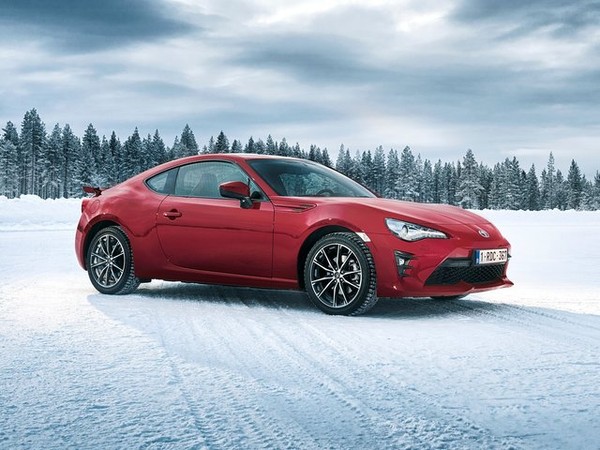 ����������� ���� �� Toyota GT86 (������ ��86) � �������