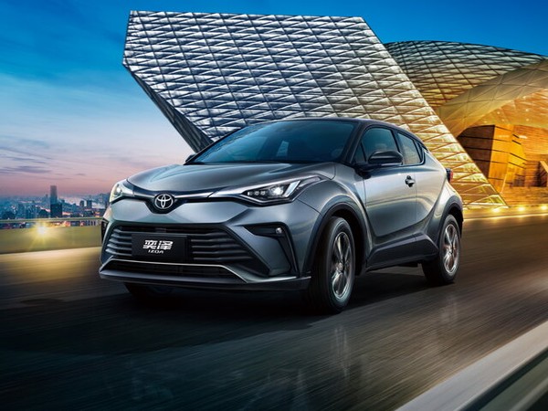 ����������� ���� �� Toyota Izoa (������ ����) � �������