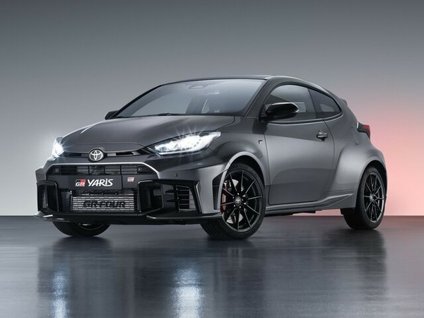 ����������� ���� �� Toyota Yaris (������ ����) � �������