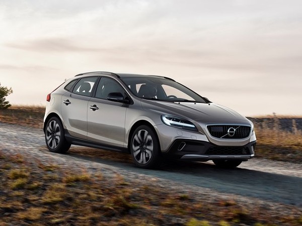 ����������� ���� �� Volvo V40 Cross Country (������ �40 ����� ������) � �������