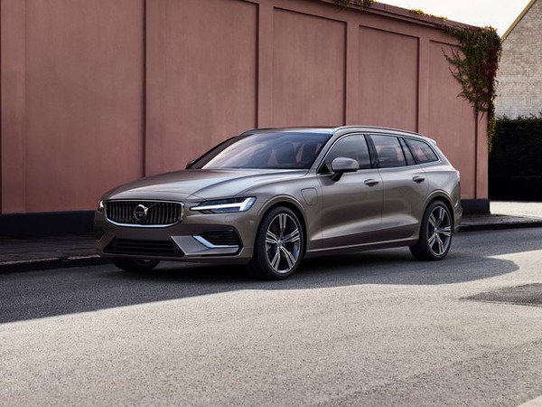 ����������� ���� �� Volvo V60 (������ �60) � �������