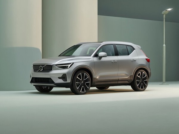 ����������� ���� �� Volvo XC40 (������ ���40) � �������