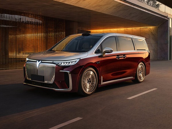 ����������� ���� �� Voyah Dream (����� �����) � �������