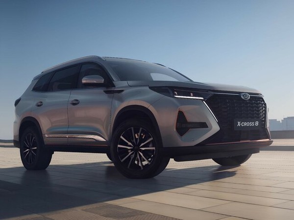 ����������� ���� �� Xcite X-Cross 8 (����� �-����� 8) � �������