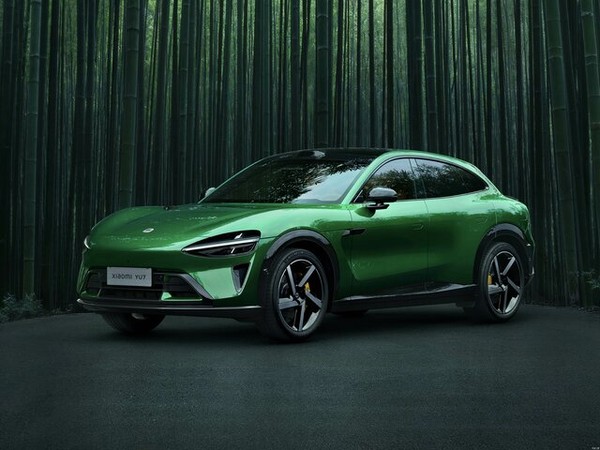 ����������� ���� �� Xiaomi YU7 (������ ��7) � �������